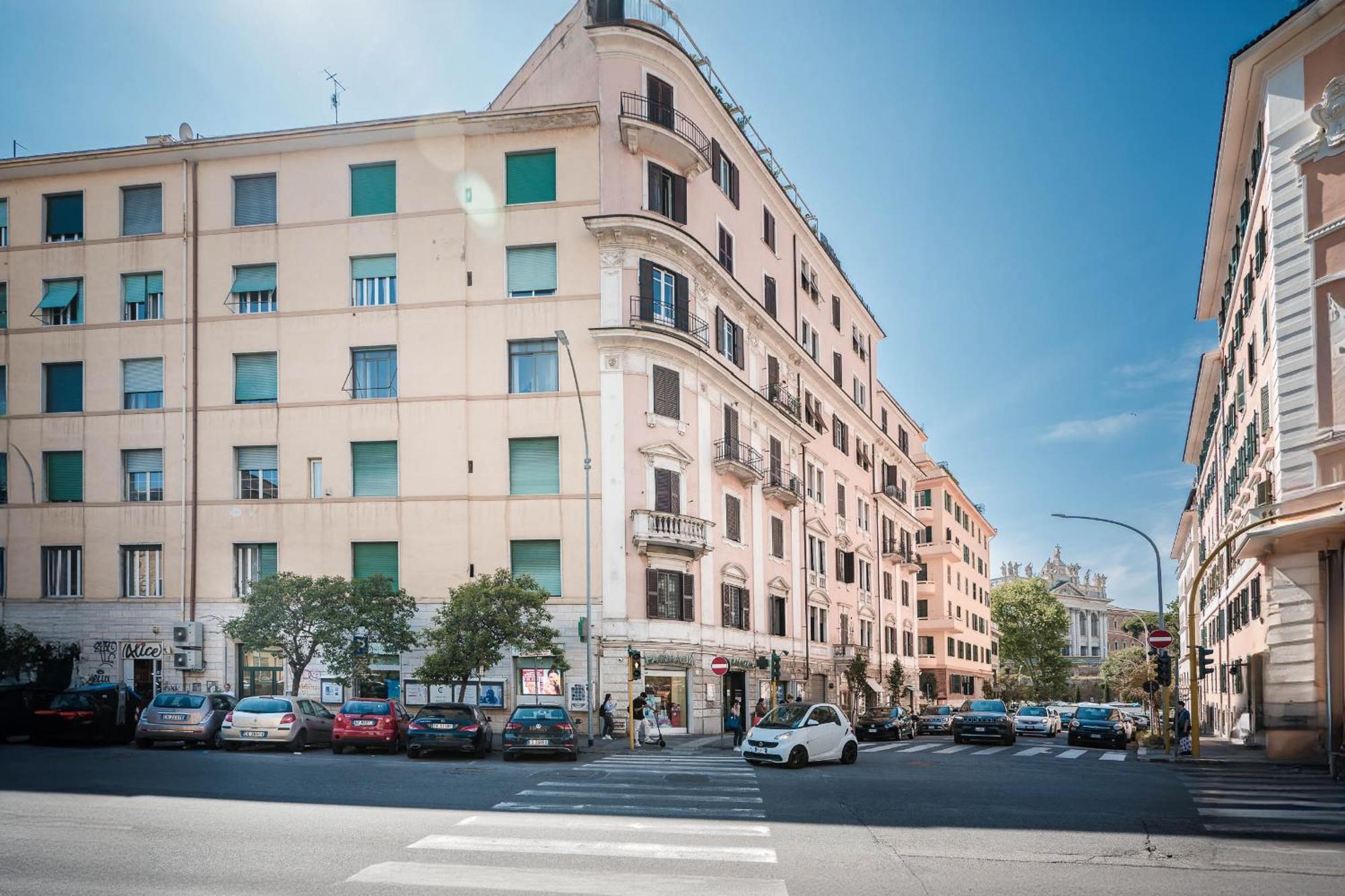 San Giovanni Fino A 6 Persone Rom